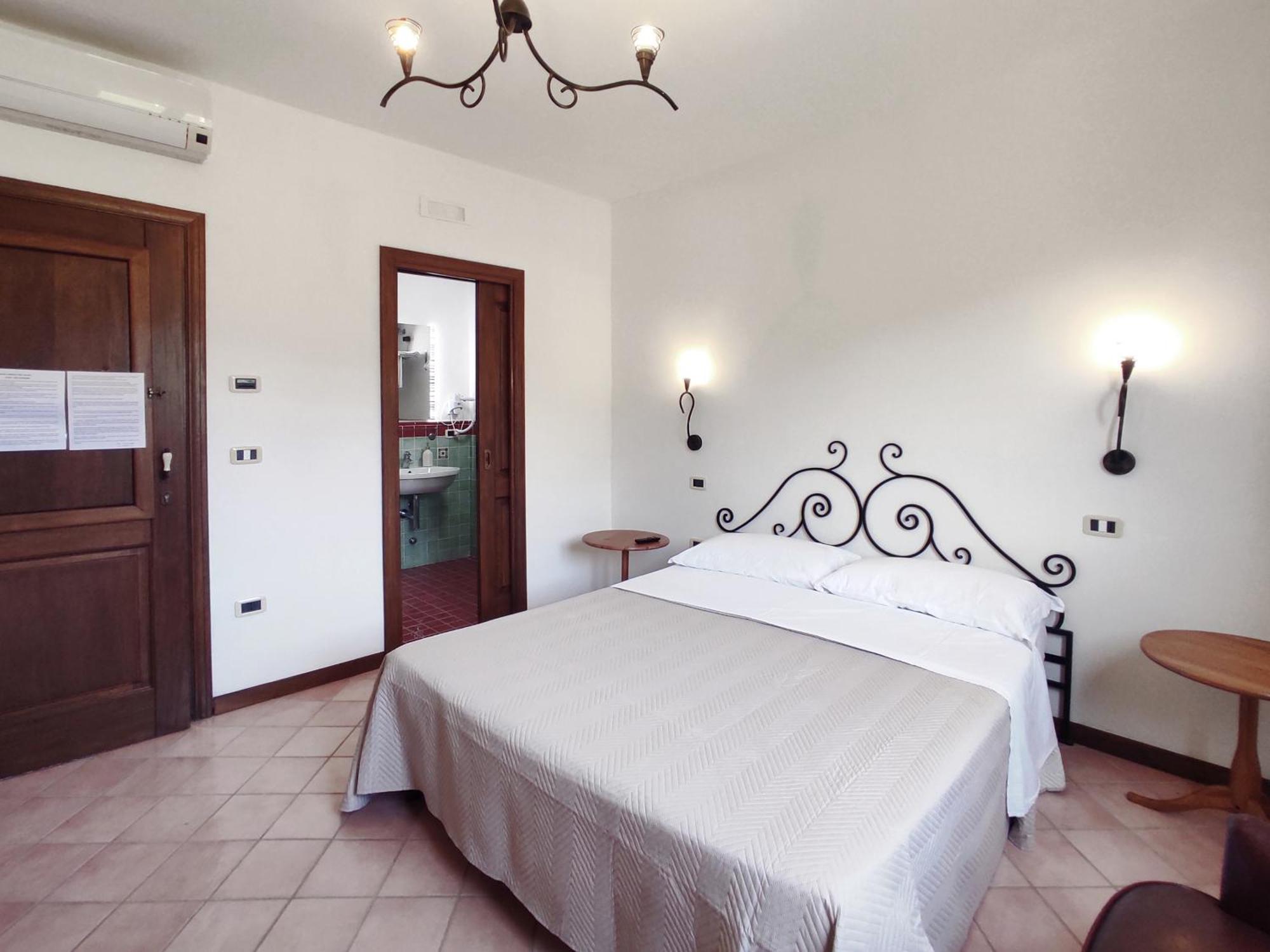 Krio Gelsomare Hotel Policastro Bussentino Exterior photo